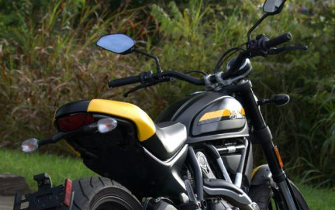2015 Ducati Scrambler Full Throttle