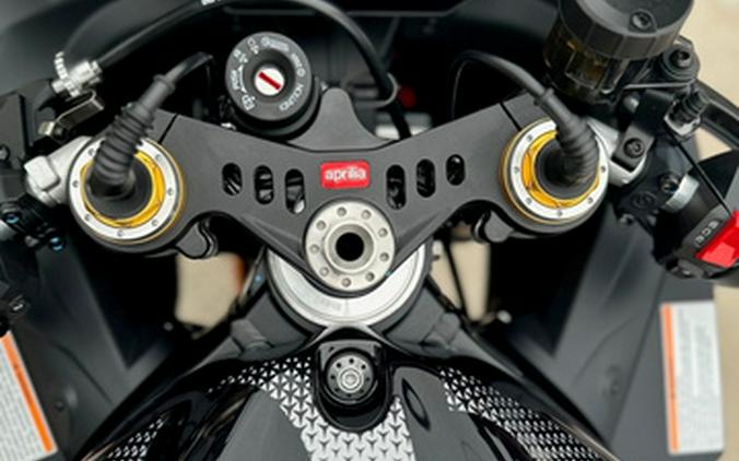 2026 Aprilia TUONO V4 1100 FACTORY