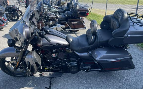 2020 Harley-Davidson CVO™ Limited Smoky Gray & Stormcloud