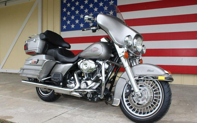 2009 Harley-Davidson® FLHTC - Electra Glide® Classic