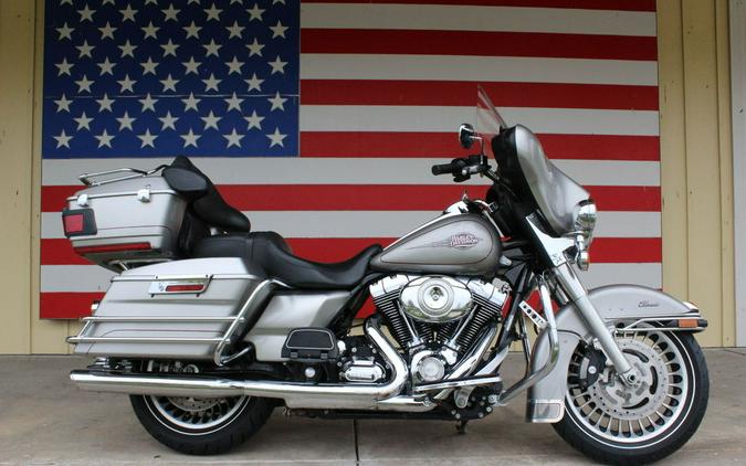 2009 Harley-Davidson® FLHTC - Electra Glide® Classic