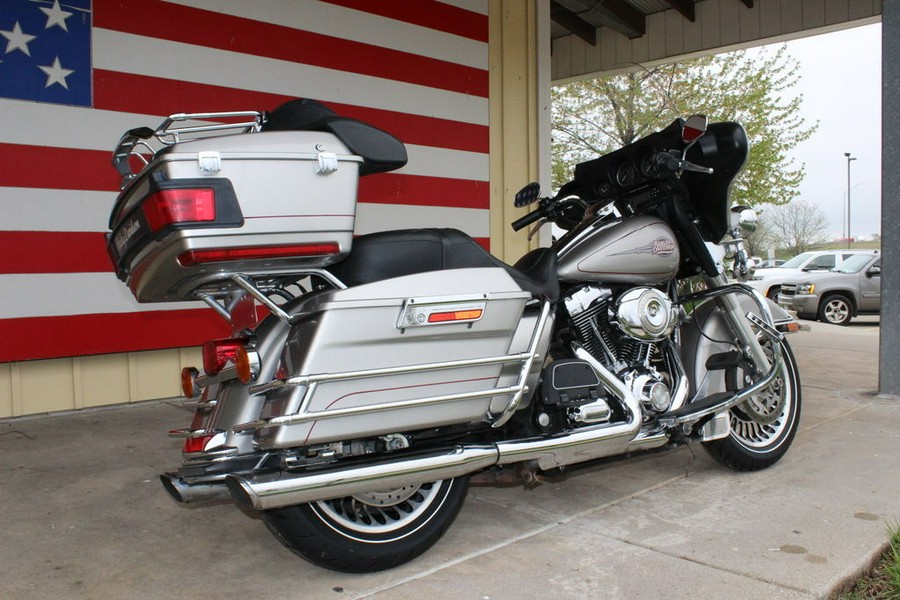 2009 Harley-Davidson® FLHTC - Electra Glide® Classic