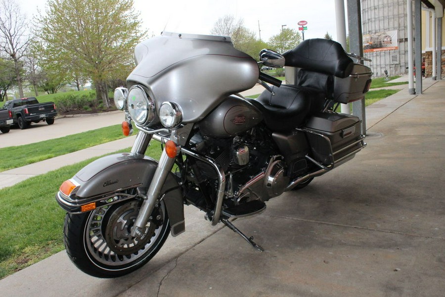 2009 Harley-Davidson® FLHTC - Electra Glide® Classic