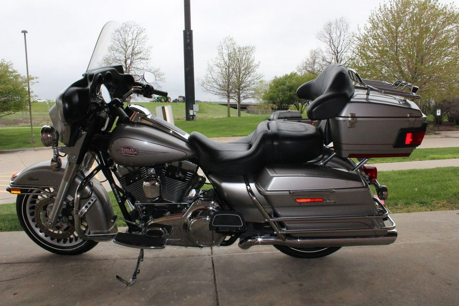 2009 Harley-Davidson® FLHTC - Electra Glide® Classic