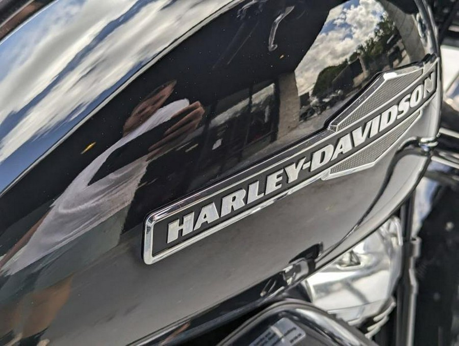 2022 Harley-Davidson® FLHX - Street Glide®