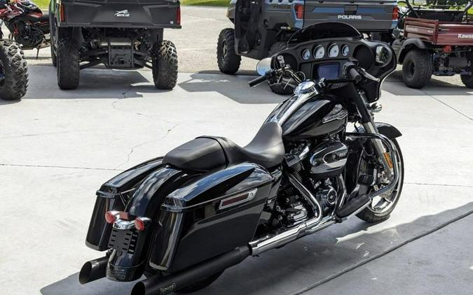 2022 Harley-Davidson® FLHX - Street Glide®