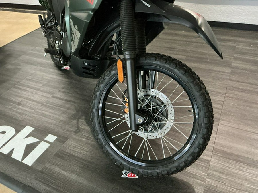 2025 Kawasaki KLR 650 Metallic Matte Old School Green
