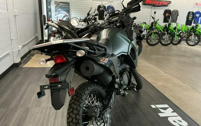 2025 Kawasaki KLR 650 Metallic Matte Old School Green