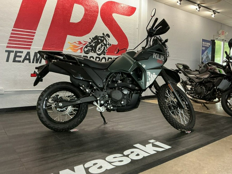 2025 Kawasaki KLR 650 Metallic Matte Old School Green