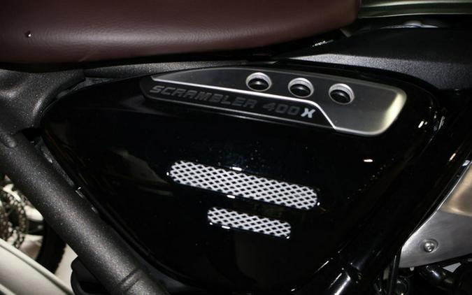 2026 Triumph Scrambler 400 X Matte Khaki Green/Matte Fusion Whi