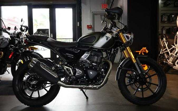 2026 Triumph Scrambler 400 X Matte Khaki Green/Matte Fusion Whi