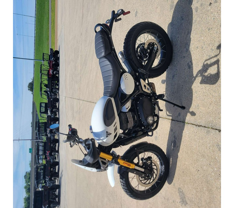 2026 Triumph Scrambler 400 XC