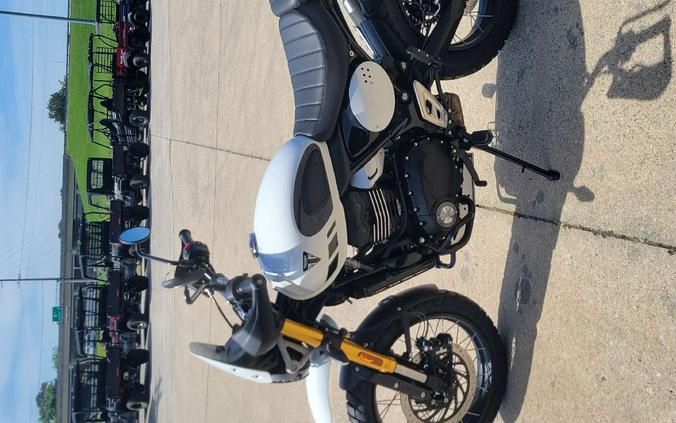 2026 Triumph Scrambler 400 XC