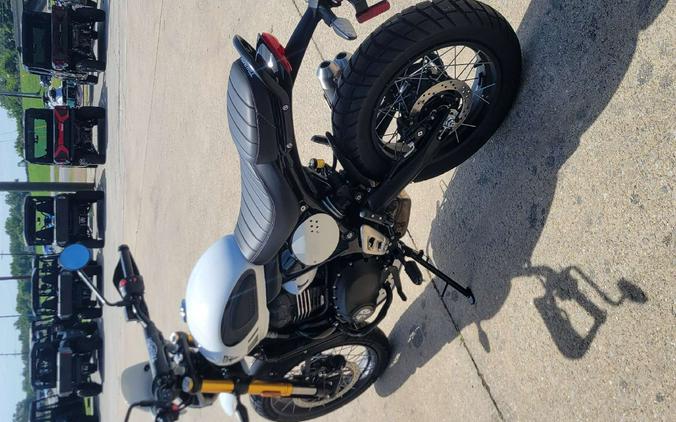 2026 Triumph Scrambler 400 XC