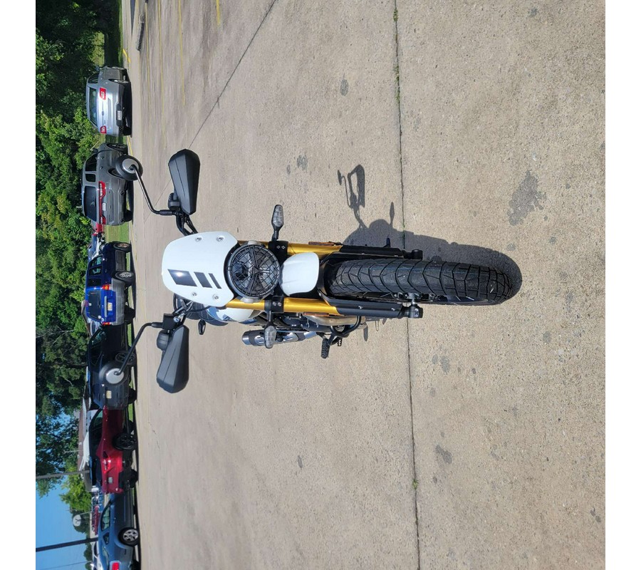 2026 Triumph Scrambler 400 XC
