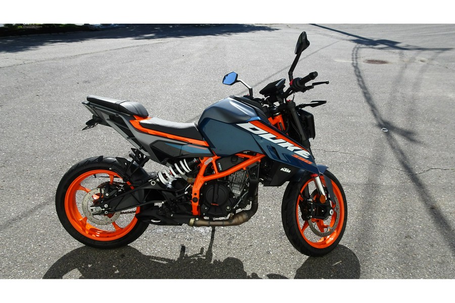 2024 KTM Duke 390