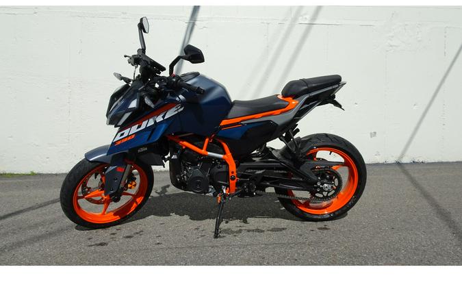 2024 KTM Duke 390