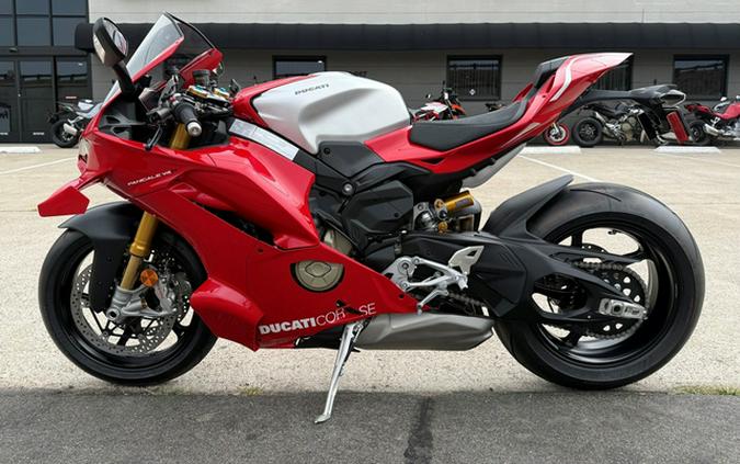 2027 Ducati Panigale V4 R
