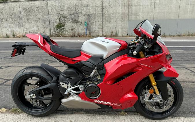 2027 Ducati Panigale V4 R
