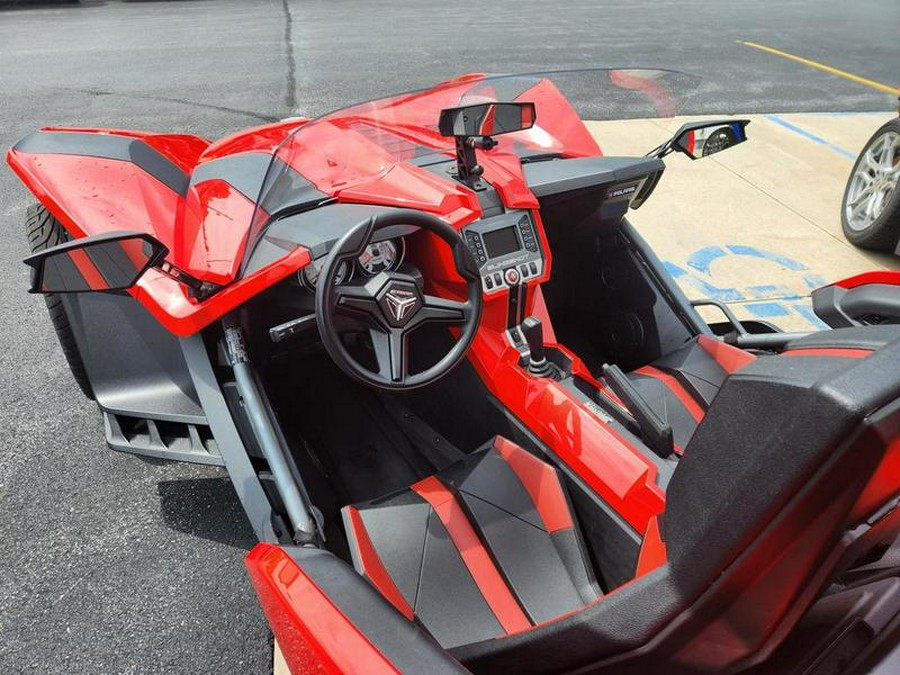 2015 Polaris Slingshot® Reverse Trike SL