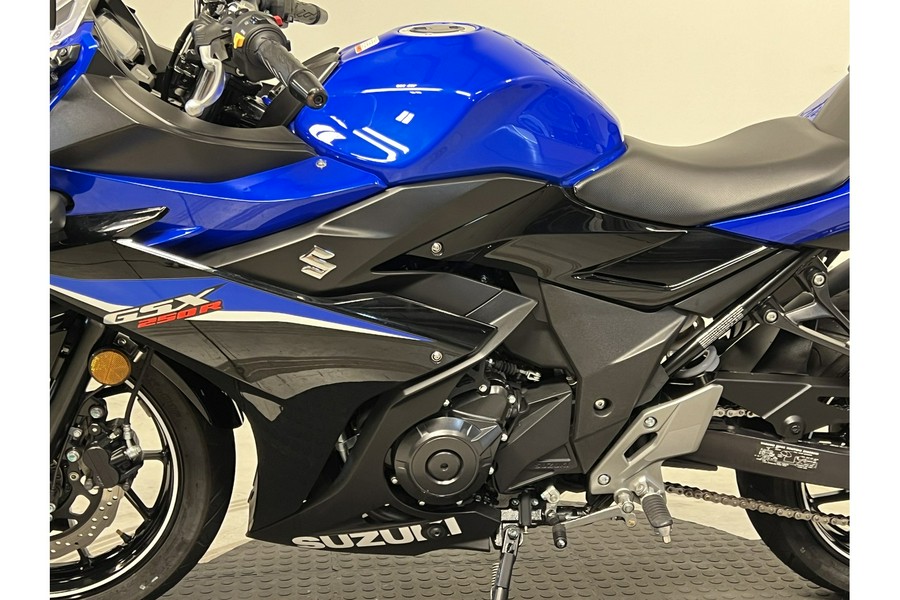 2022 Suzuki GSX250R ABS