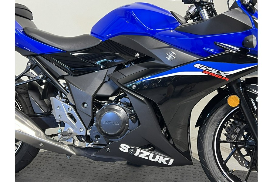 2022 Suzuki GSX250R ABS