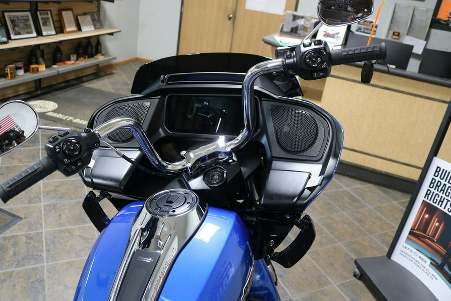2025 Harley-Davidson® Road Glide® Blue Burst