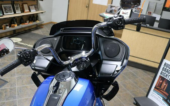 2025 Harley-Davidson® Road Glide® Blue Burst