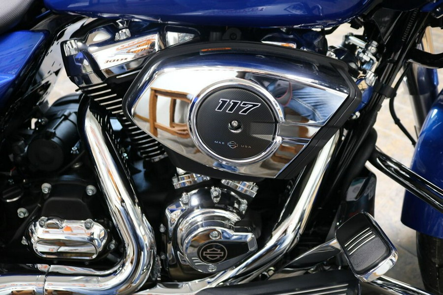 2025 Harley-Davidson® Road Glide® Blue Burst