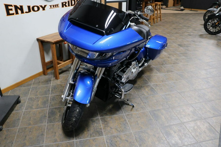 2025 Harley-Davidson® Road Glide® Blue Burst