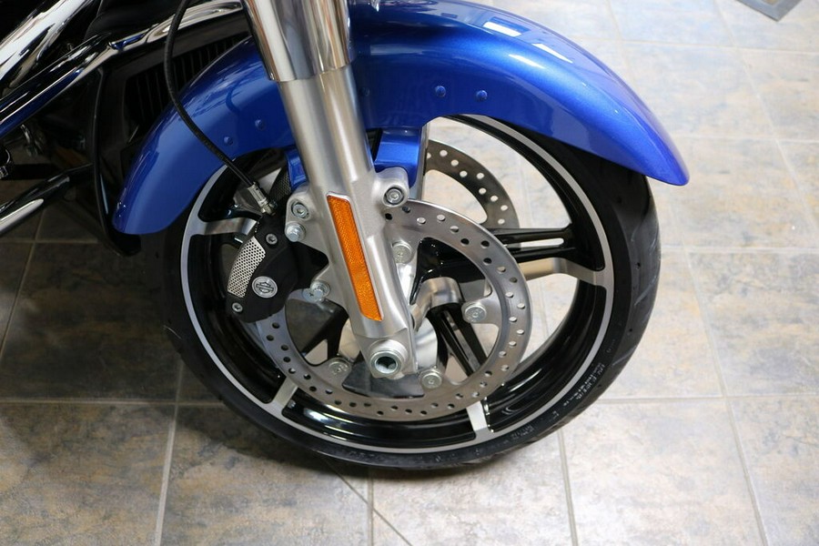 2025 Harley-Davidson® Road Glide® Blue Burst