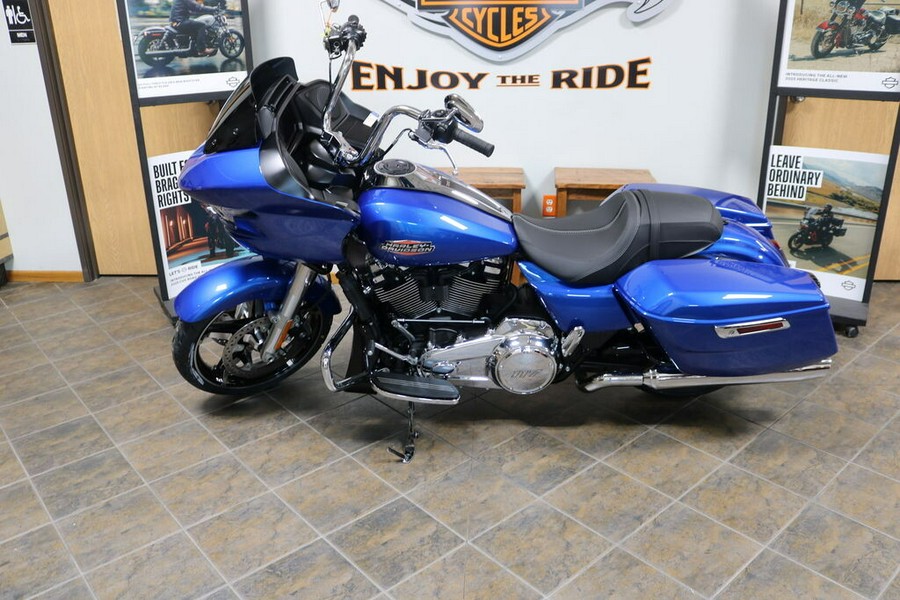 2025 Harley-Davidson® Road Glide® Blue Burst