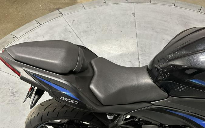 2025 Kawasaki Ninja® 500 SE ABS