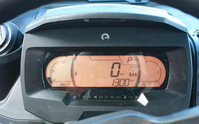 2023 Can-Am® Defender MAX Lone Star Cab HD10