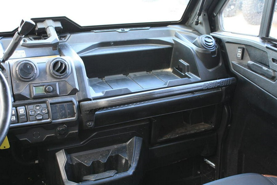 2023 Can-Am® Defender MAX Lone Star Cab HD10