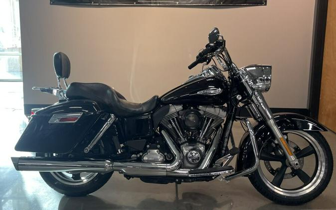 2014 Harley-Davidson® Switchback™ Blackened Cayenne