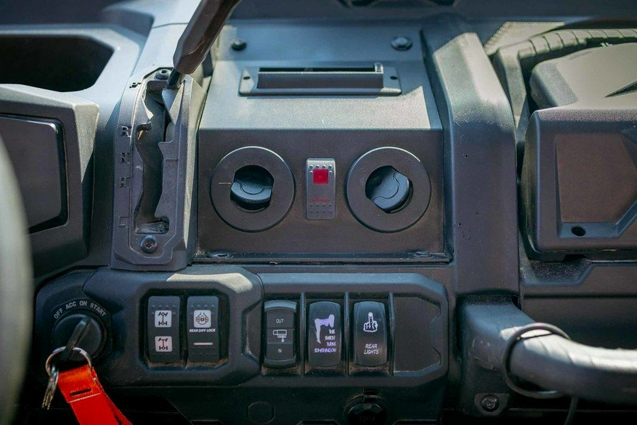 2021 Can-Am® Defender DPS HD8