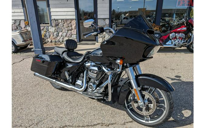 2017 Harley-Davidson® FLTRXS Road Glide Special