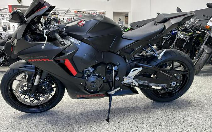 2017 Honda® CBR1000RR