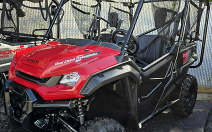 2025 Honda Pioneer 1000-5 Deluxe