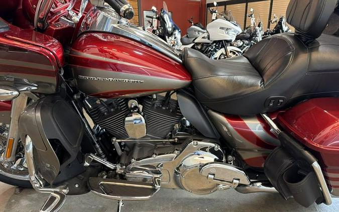 2016 Harley-Davidson® FLTRUSE - CVO™ Road Glide Ultra®