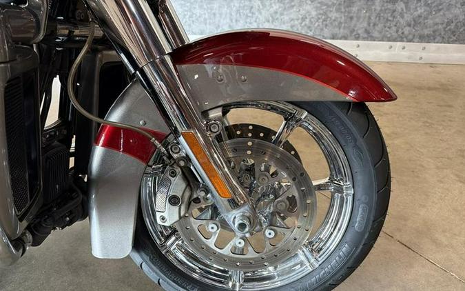 2016 Harley-Davidson® FLTRUSE - CVO™ Road Glide Ultra®