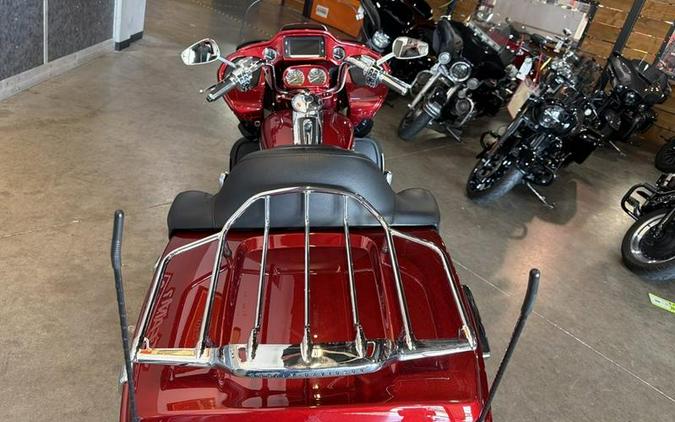 2016 Harley-Davidson® FLTRUSE - CVO™ Road Glide Ultra®