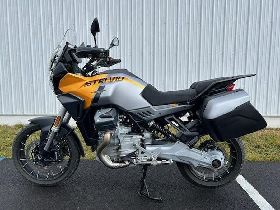 2024 Moto Guzzi Stelvio