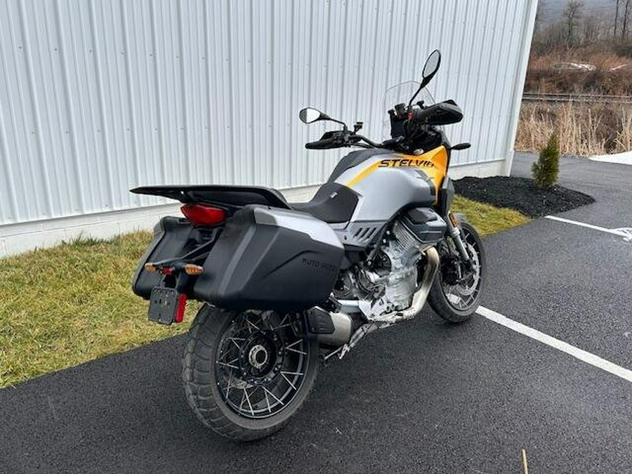 2024 Moto Guzzi Stelvio