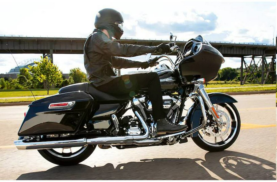 2022 Harley-Davidson® Road Glide® Base
