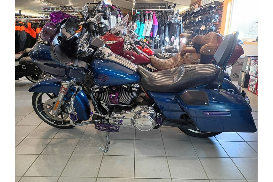 2022 Harley-Davidson® Road Glide® Base