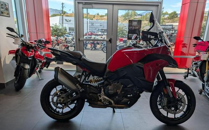 2027 DUCATI MULTISTRADA V2 RED