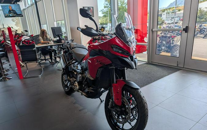 2027 DUCATI MULTISTRADA V2 RED