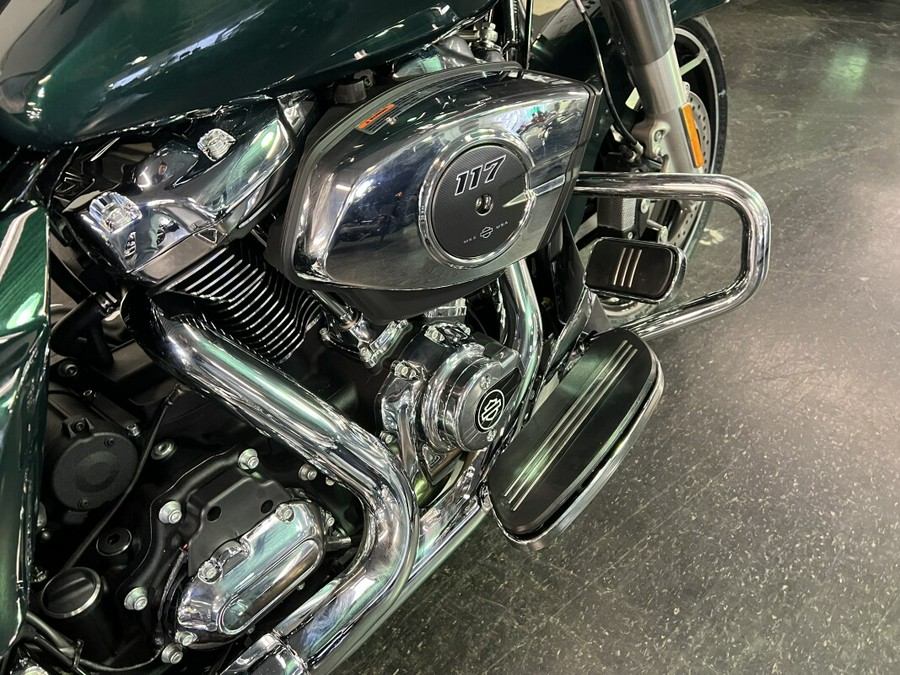 2024 Harley-Davidson Street Glide® Alpine Green FLHX